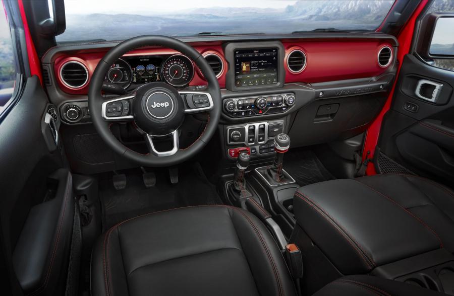 Торпедо Jeep Wrangler Rubicon (JL) 2018 года  (NA) (фото 25 из 56)